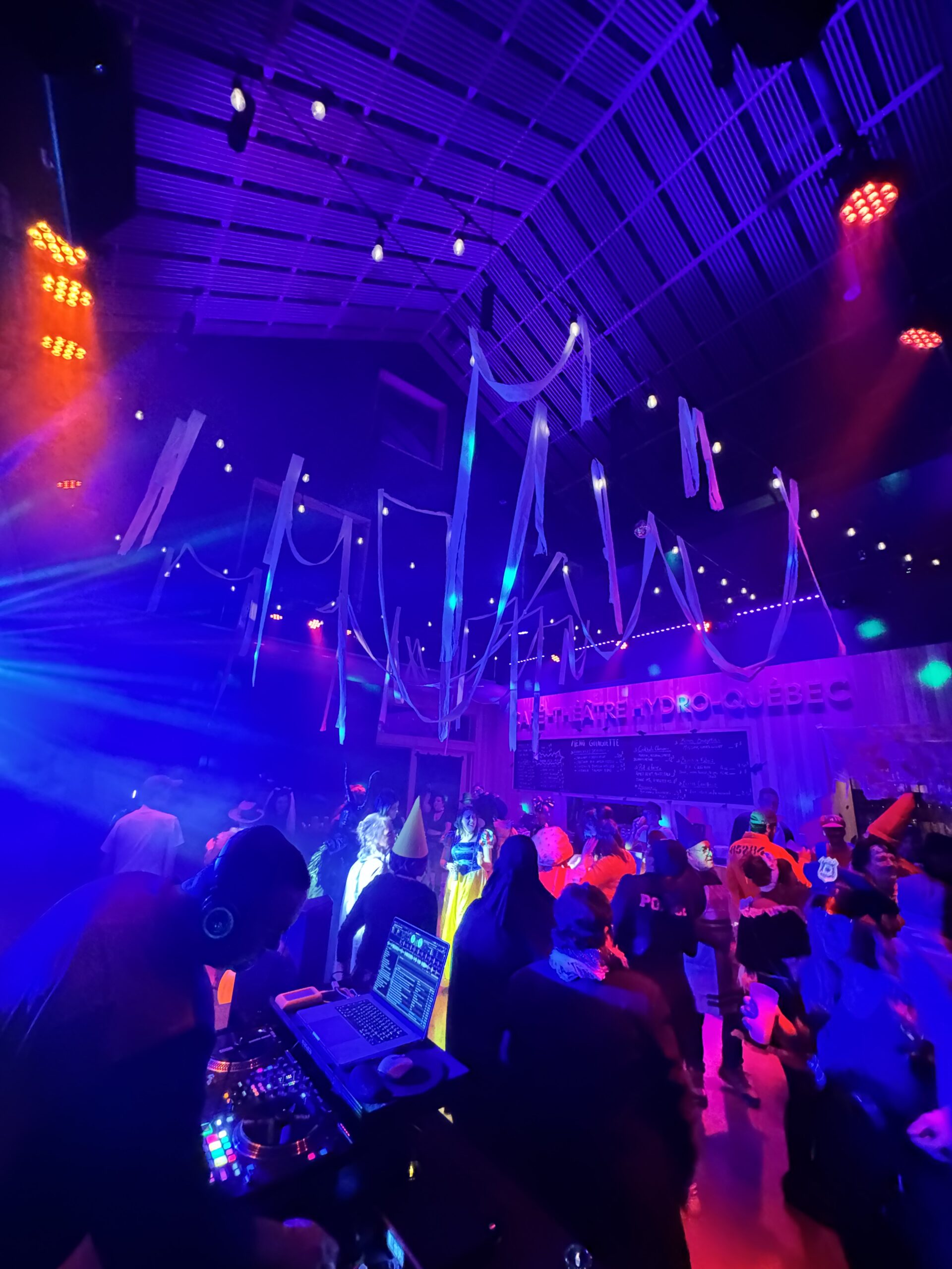 Soirée d'Halloween avec DJ Freedom